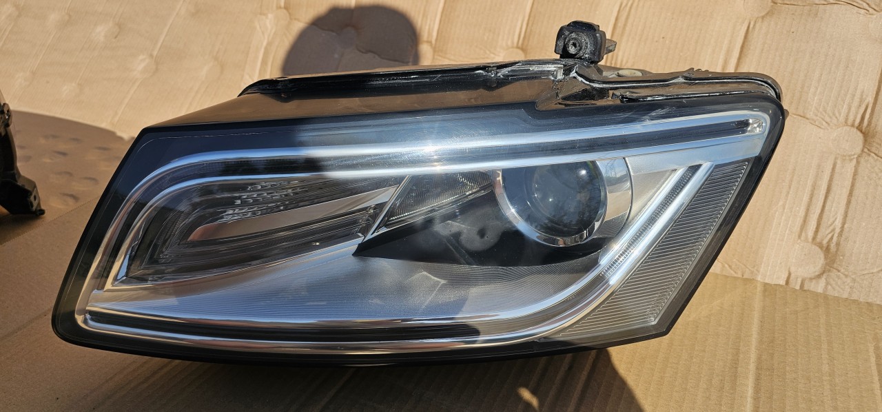 Far Xenon stanga AUDI Q5 8R Facelift 2013 2014 2015 2016