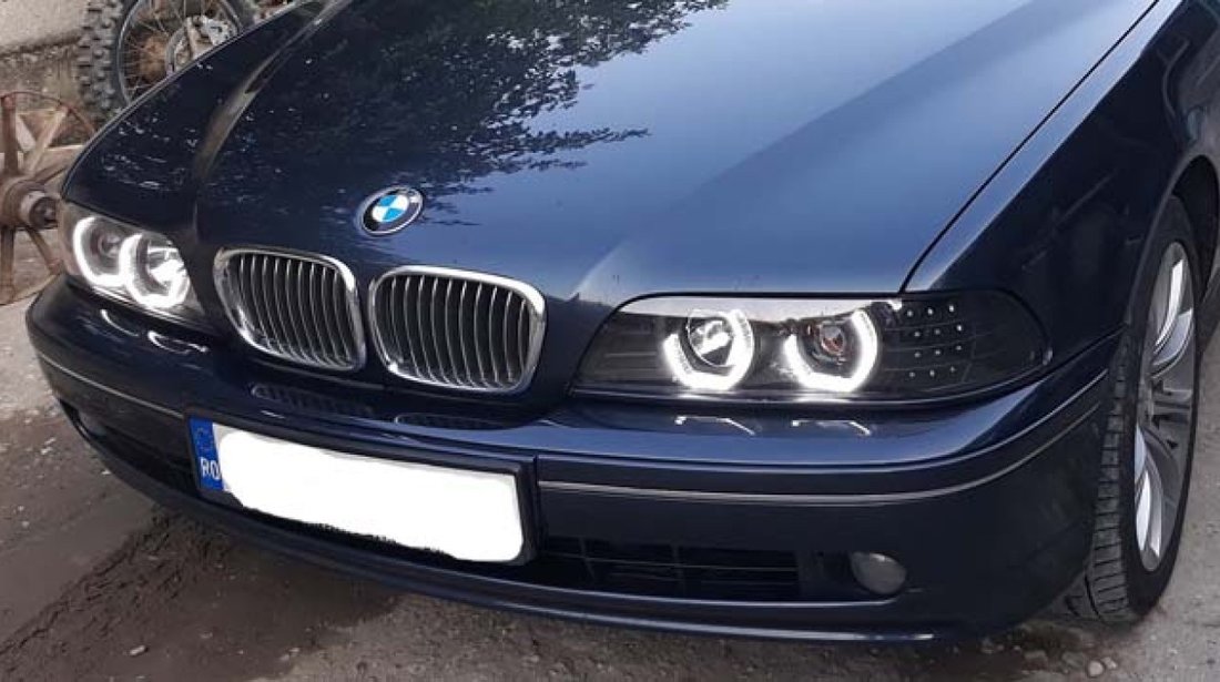 Faruri Angel Eyes 3D LED compatibile cu BMW Seria 5 E39