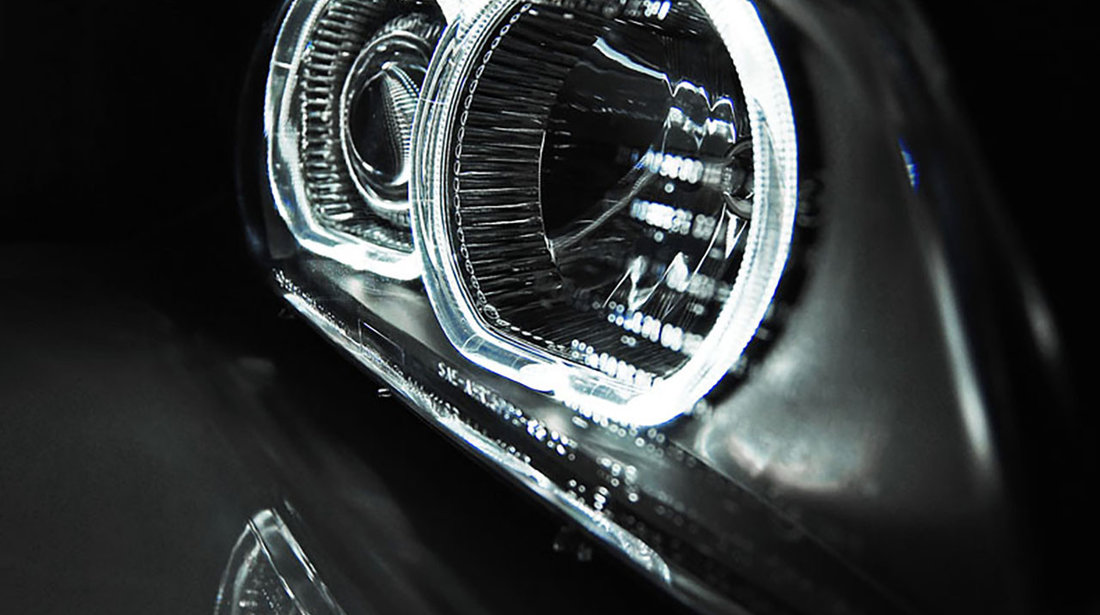 Faruri Angel Eyes LED compatibile cu BMW Seria 5 E39 (95-03) Xenon