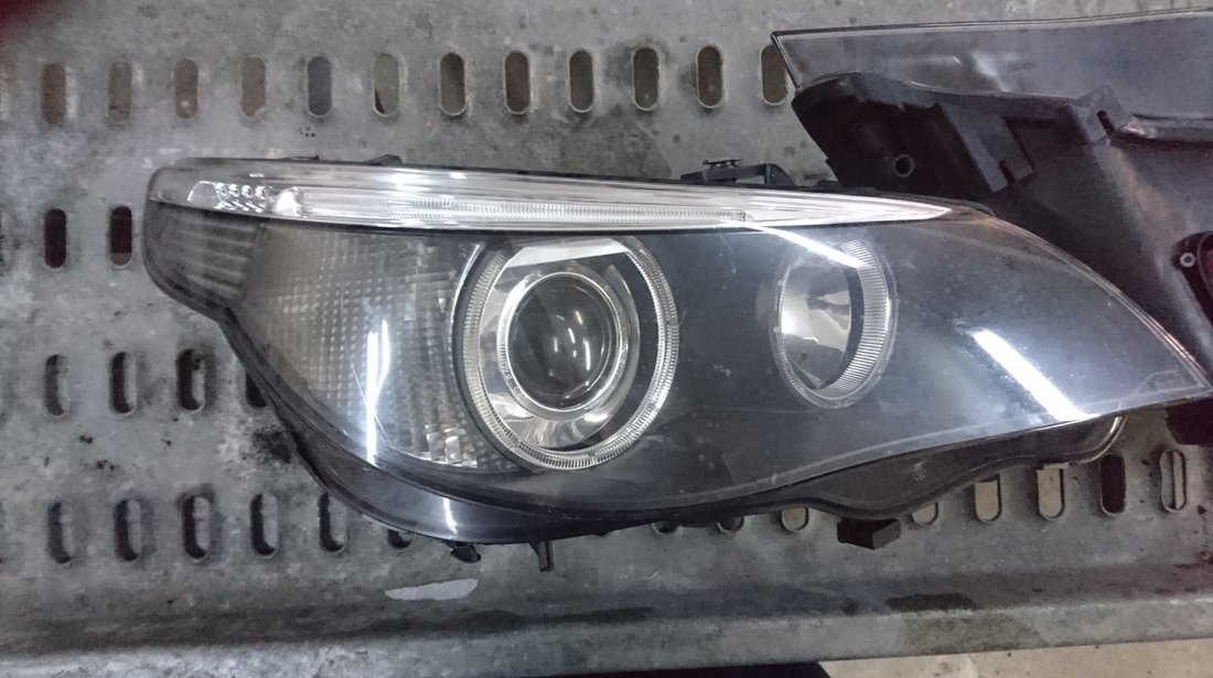 Faruri bmw e60 cu xenon si adaptive