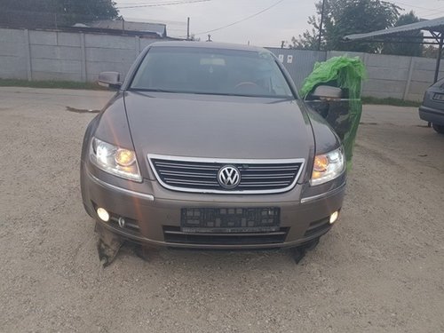 Faruri cu lumini de zi bixenon adaptiv si cornering vw phaeton