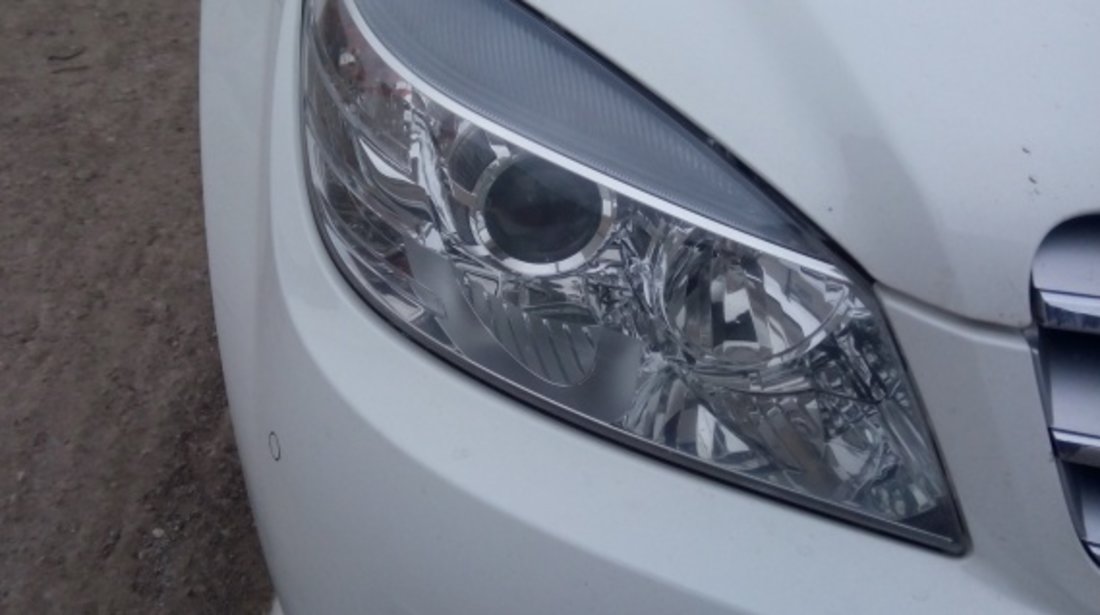 Faruri Mercedes C class w204