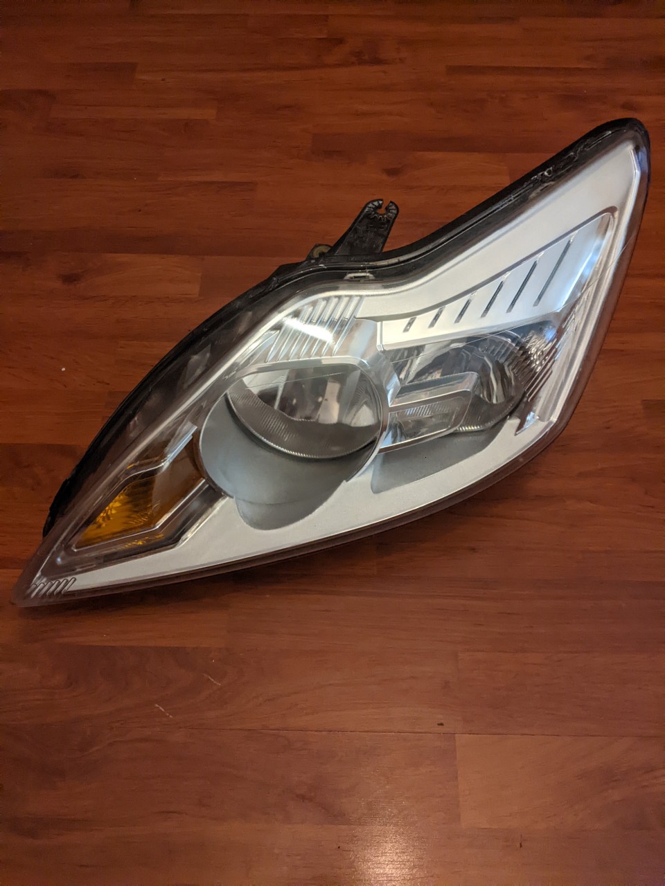 faruri originale impecabile Ford Focus 2 facelift(2008 - 2013)
