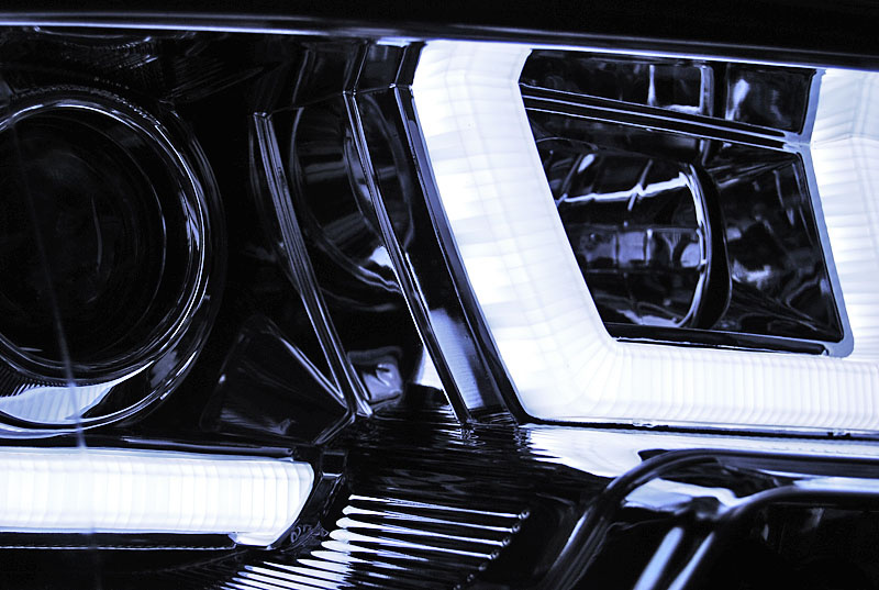 Faruri U-LED LIGHT Crom look compatibila VW T5 2010-2015