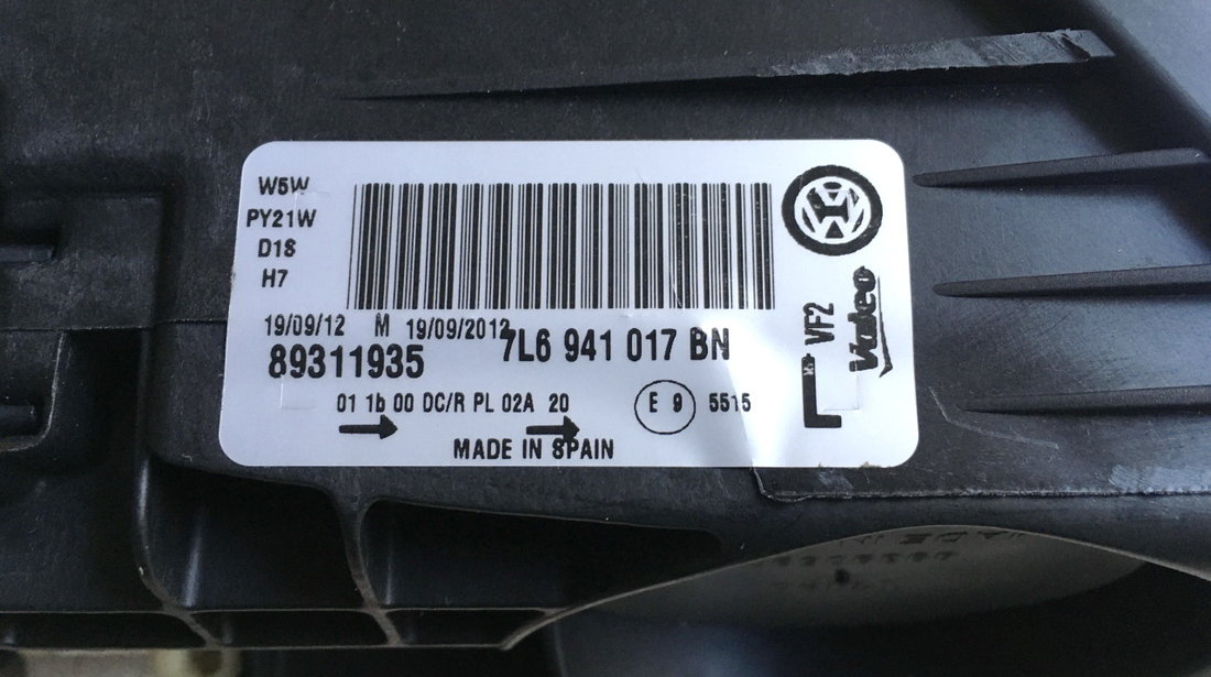 Faruri Xenon - Vw Touareg / Complet Echipate 7L6941017BN / 7L6941018BN