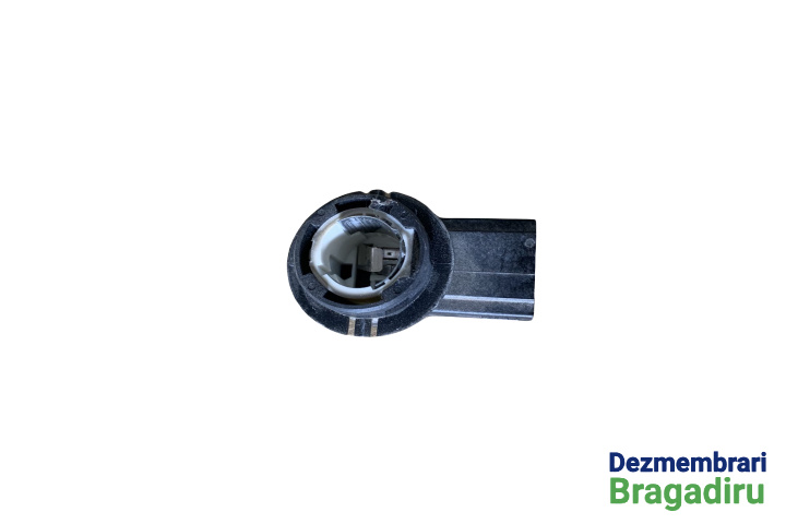 Fasung bec lampa stop dreapta pe haion Volkswagen VW Golf 5 [2003 - 2009] Hatchback 5-usi 2.0 TDI MT (140 hp) V (1K1)