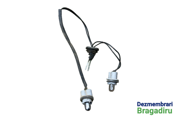 Fasung lampa numar Mitsubishi Pajero 3 [1999 - 2003] SUV 5-usi 3.2 DI-D AT (165 hp) Cod motor 4M41