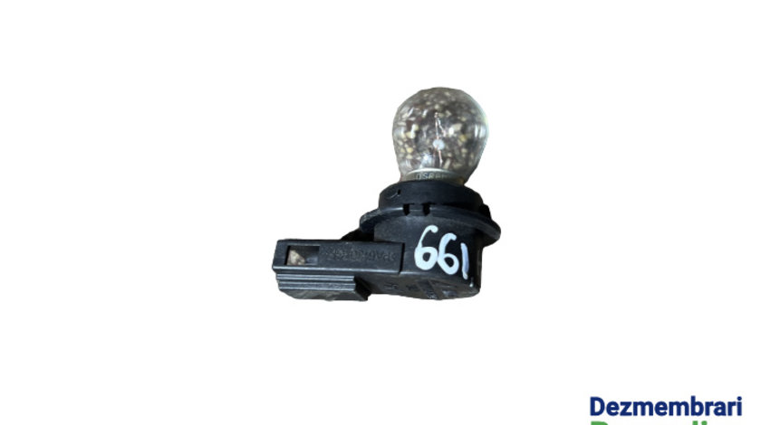 Fasung lampa stop stanga pe capota portbagaj Volkswagen VW Passat B6 [2005 - 2010] Sedan 4-usi 2.0 TDI MT (140 hp) LA7W