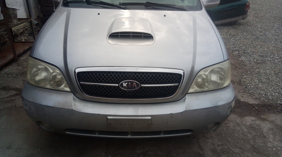 Fata completa Kia Carnival 2005