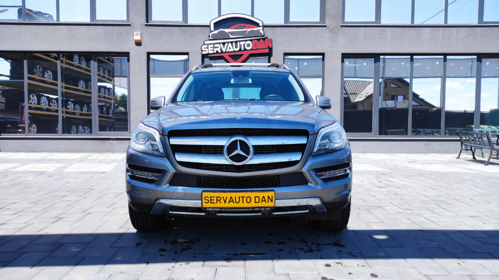Fata completa Mercedes-Benz GL (2013-2019) [x166] 3.0 Motorina 2016, BARA FATA COMPLETA,CAPOTA ,ARIPA STANGA,ARIPA DREAPTA,FARURI,TRAGER COMPLET CU RADIATOARE SI ELECTROVENTILATOARE ,ARMATURA BARA FATA / FARURI CU XENON