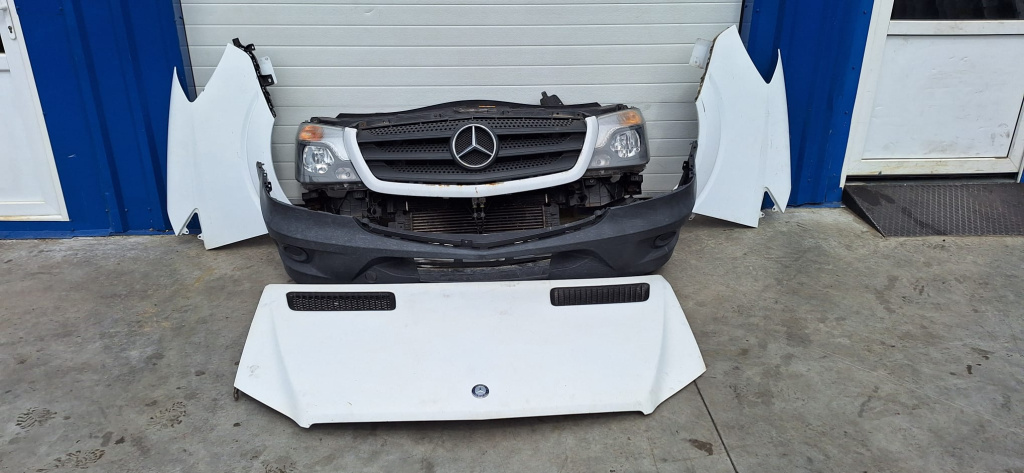 Fata completa Mercedes-Benz Sprinter (2009->) [906] 2.2 Motorina 2016, BARA FATA COMPLETA,CAPOTA ,ARIPA STANGA,ARIPA DREAPTA,FARURI,TRAGER COMPLET CU RADIATOARE SI ELECTROVENTILATOARE ,ARMATURA BARA FATA / FACELIFT