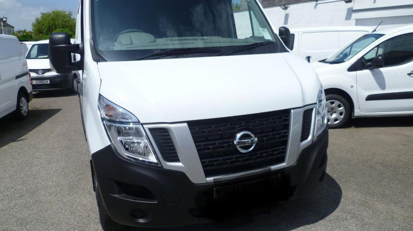 Fata completa Nissan nv 400 an 2017