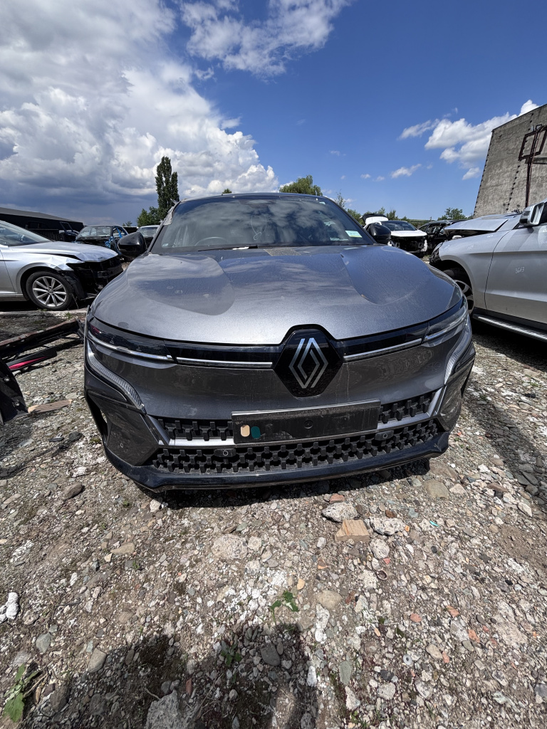 Fata completa Renault Megane 5 - Electric 2022, -