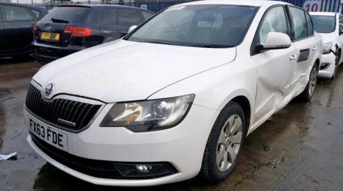 Fata completa Skoda Superb 2 Facelift 2013-2015