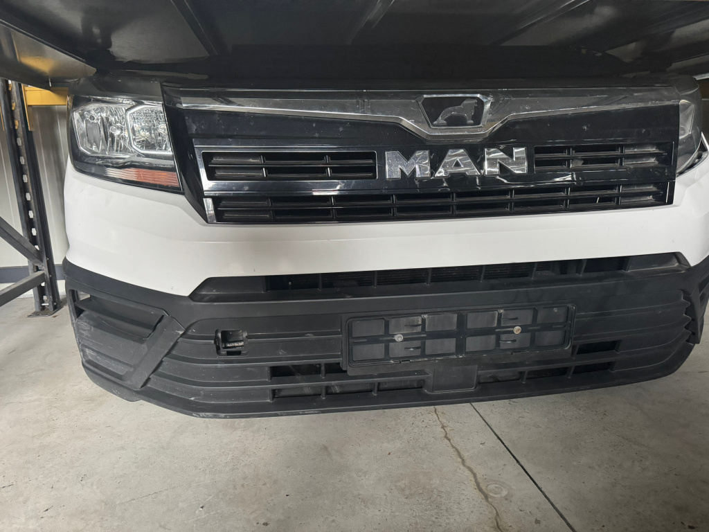 Fata completa Volkswagen Crafter (2017->) 2.0 Motorina 2018, BARA FATA COMPLETA,CAPOTA ,ARIPA STANGA,ARIPA DREAPTA,FARURI,TRAGER COMPLET CU RADIATOARE SI ELECTROVENTILATOARE ,ARMATURA BARA FATA
