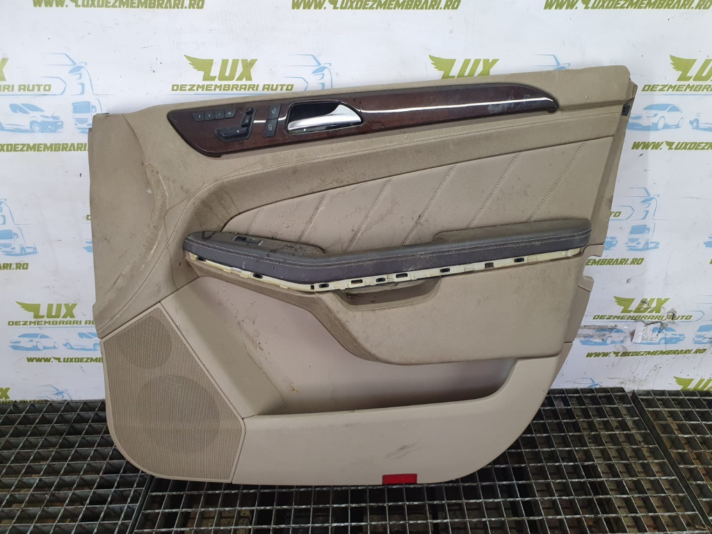 Fata de usa dreapta fata Mercedes-Benz GL-Class X166 [2012 - 2015] 4.7 benzina OM 278 927