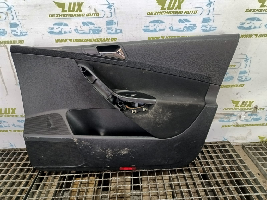 Fata de usa dreapta fata Volkswagen VW Passat B6 [2005 - 2010] 2.0 tdi BMR
