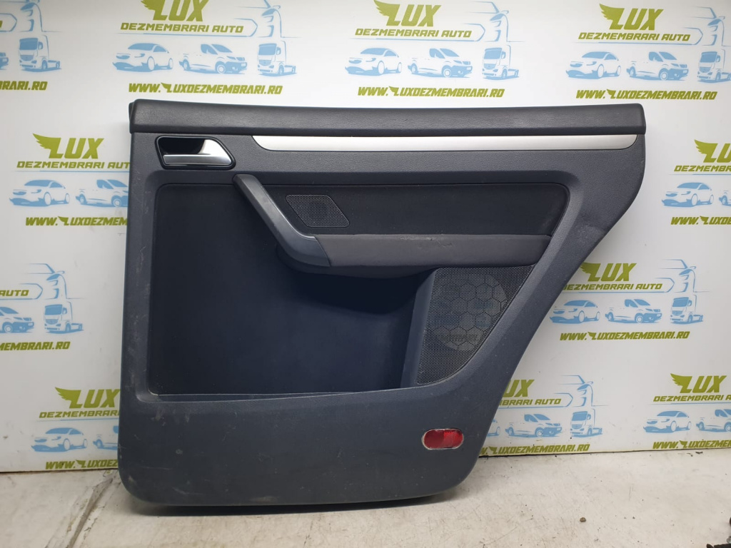 Fata de usa dreapta spate 1t0867212022 Volkswagen VW Touran [facelift] [2006 - 2010] 2.0 TDI BMM