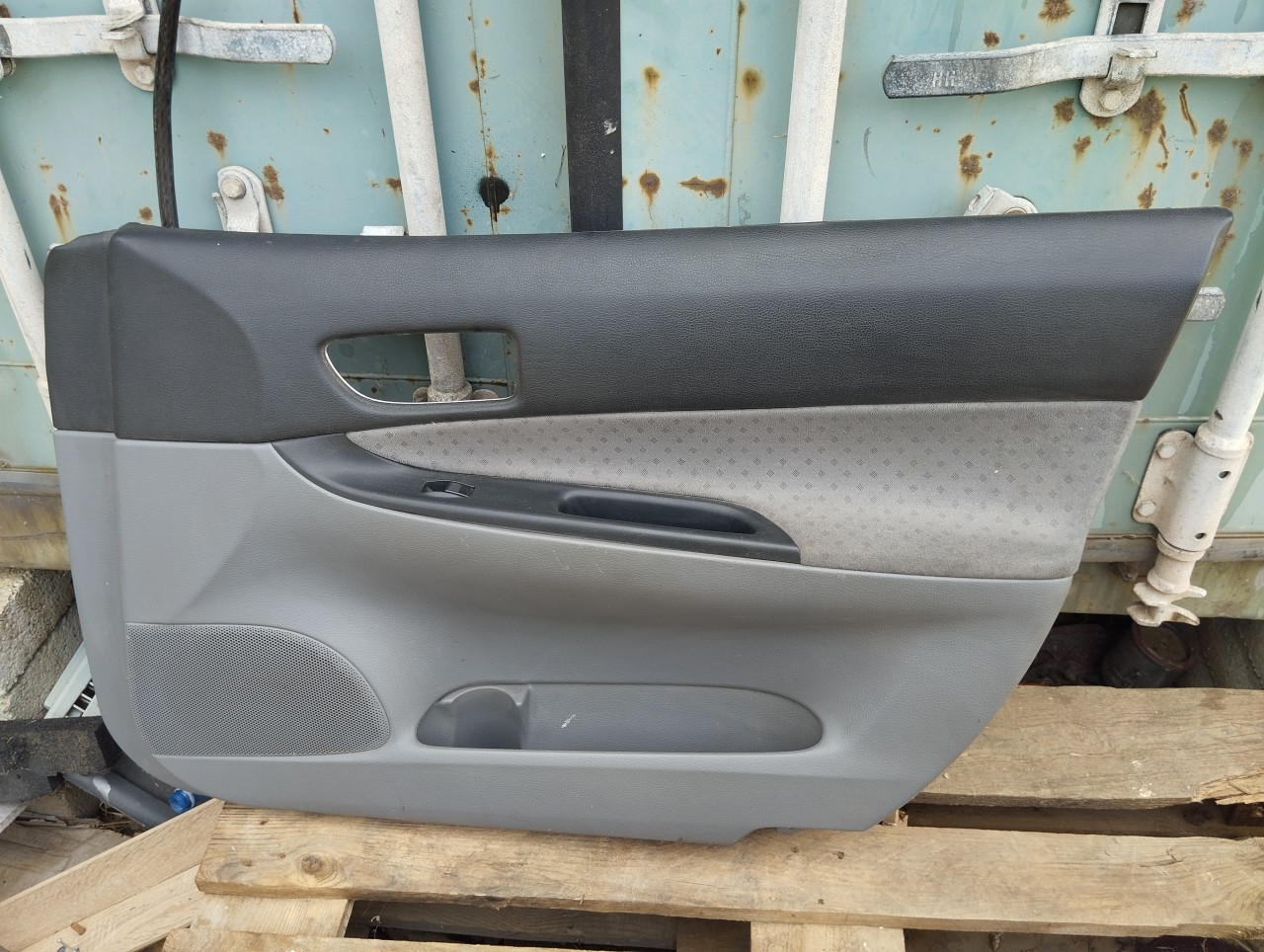 Fata de usa dreapta spate Mazda 6 2.0 diesel an 2005