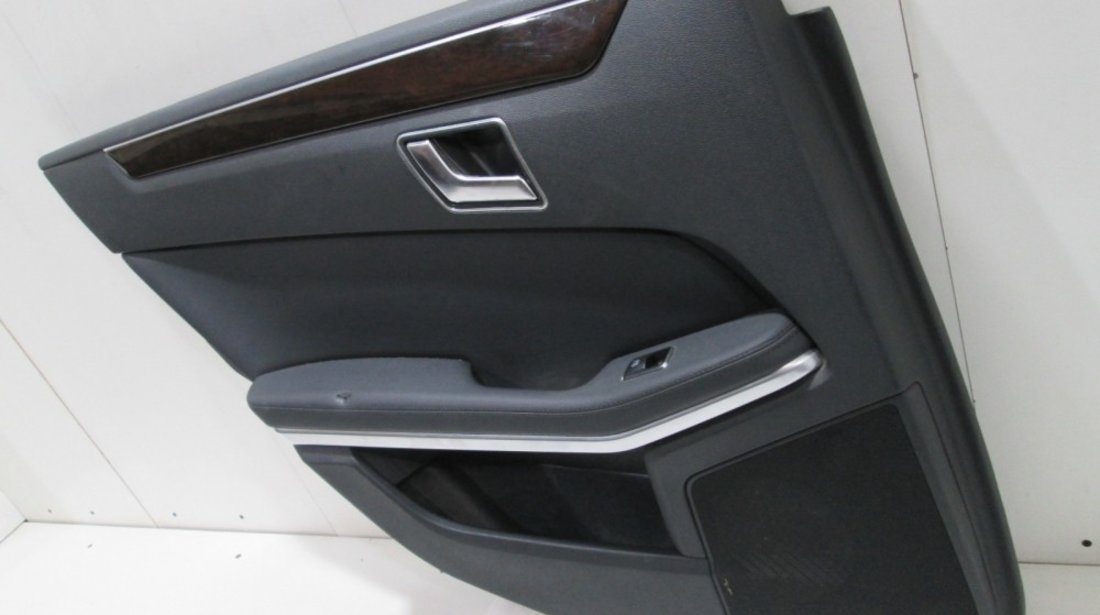 Fata de usa interioara stanga spate Mercedes E-Class W212 an 2009-2012 cod A2127300122
