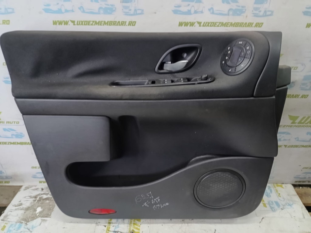 Fata de usa stanga fata Renault Espace 4 [facelift] [2006 - 2012] 2.0 dci M9R740