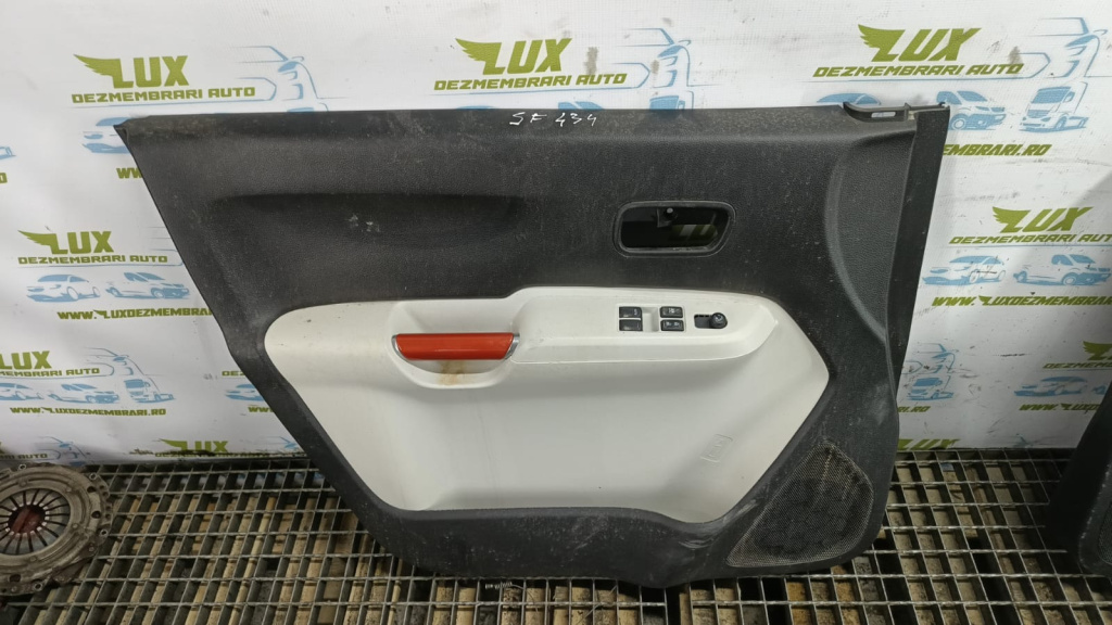 Fata de usa stanga fata Suzuki Ignis 3 [2016 - 2020] 1.2 benzina K12C