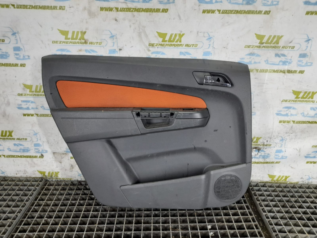Fata de usa stanga spate Opel Zafira B [2005 - 2010] 1.9 cdti Z19DTH