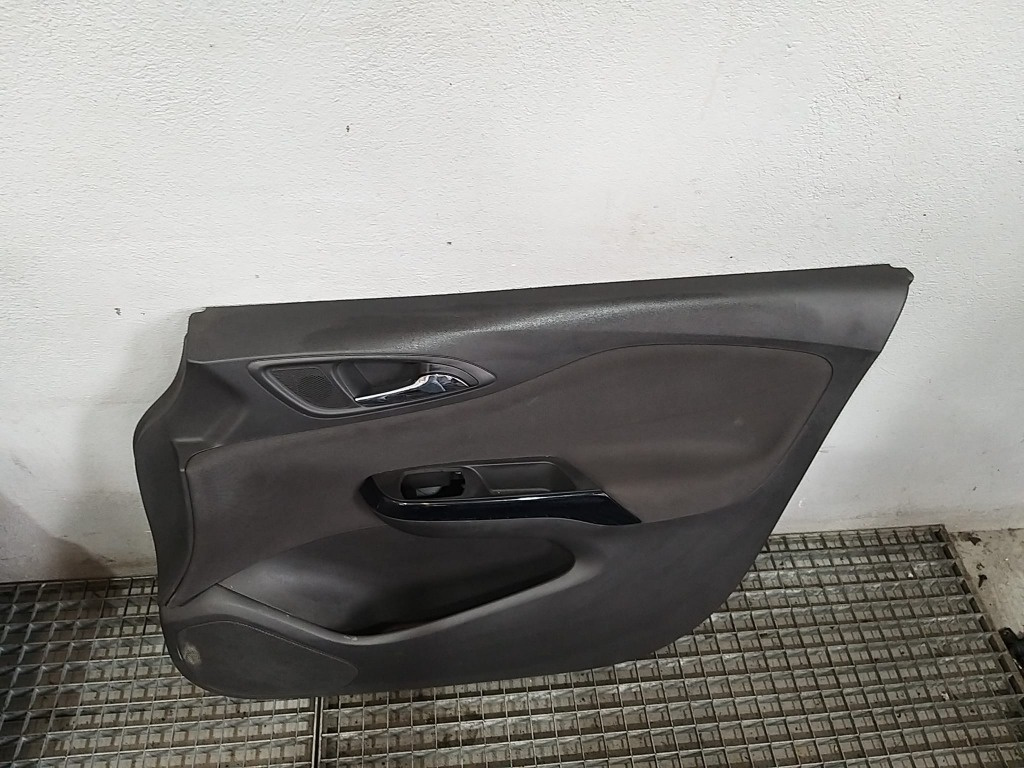 Fata tapiterie usa dreapta fata opel corsa e x10