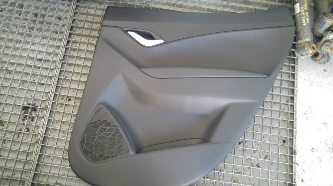 Fata tapiterie usa dreapta spate interior hyundai ix20 197015241-02