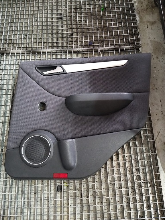 Fata tapiterie usa dreapta spate mercedes a class w169 t245445018 3680579g61
