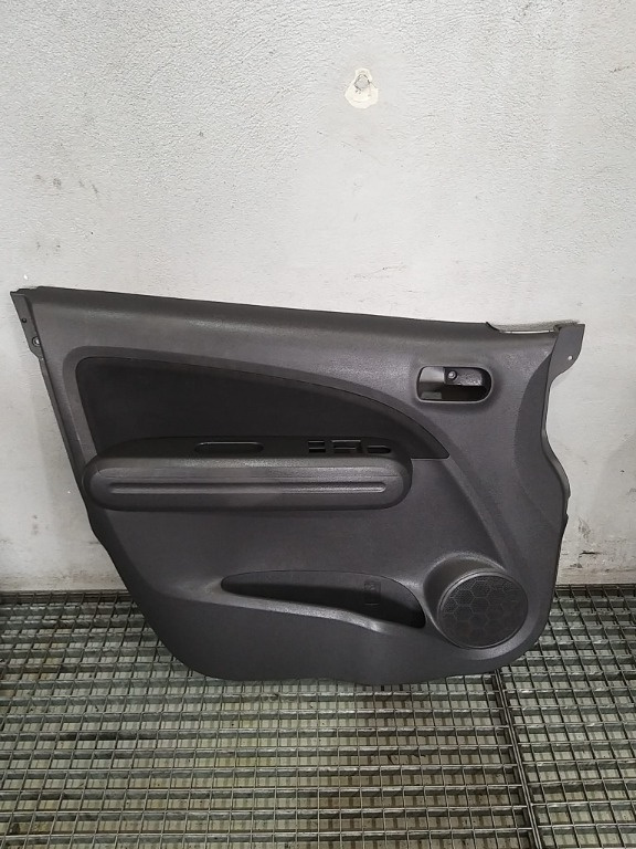 Fata tapiterie usa stanga fata suzuki splash 8372151k50 8372351k00