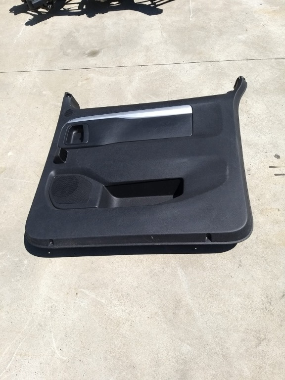 Fata tapiterie usa stanga spate opel zafira e life 98098780zd 156130731