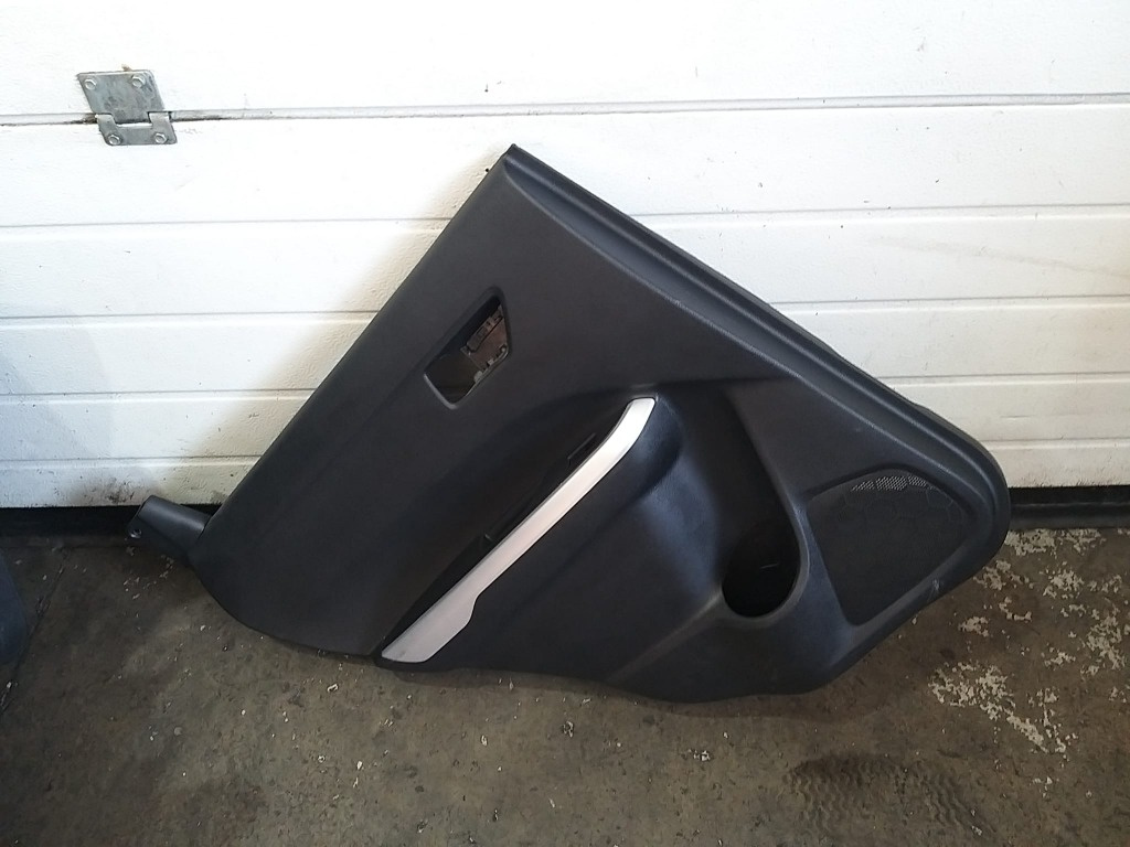 Fata tapiterie usa stanga spate suzuki vitara ly 8374154p1