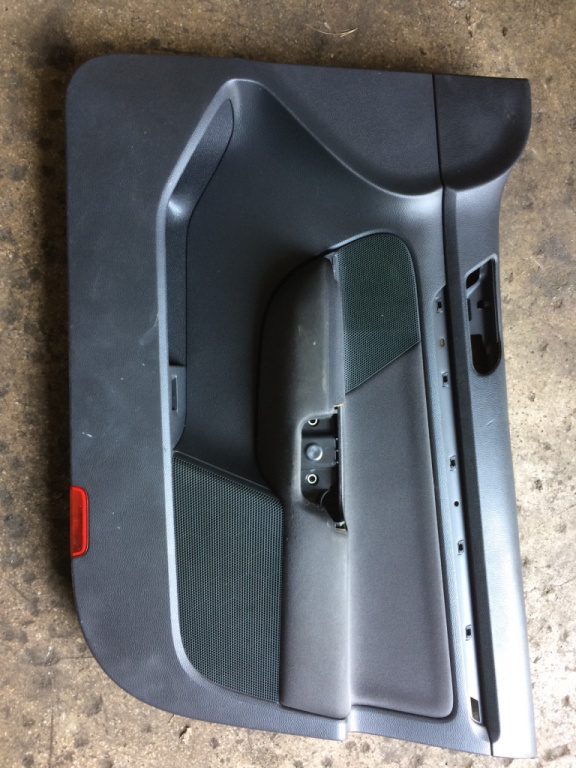 Fata usa dreapta fata Volkswagen VW Jetta 5 [2005 - 2011] Sedan 4-usi 2.0 TDI MT (140 hp) (1K2)