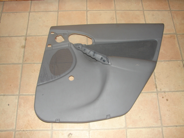 Fata usa dreapta spate Ford Focus [1998 - 2004] Hatchback 5-usi 1.6 MT (101 hp) (DAW DBW)