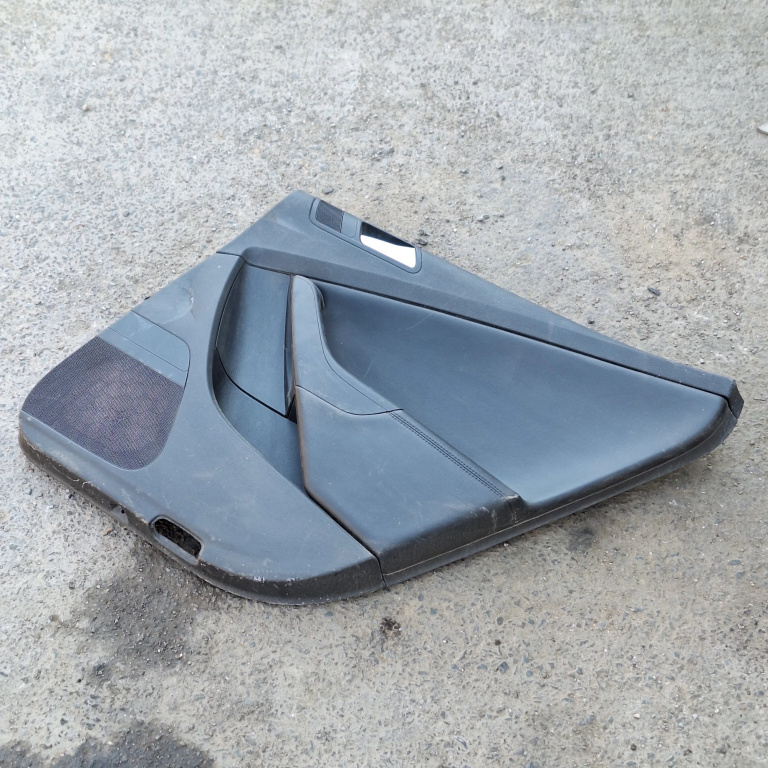 Fata Usa Dreapta Spate Vw Passat B6 2005-2010 3C5867212, 3C4839114, 3C4867126, 3C4857186, 1K0947419, 3C9867212, 3C4971689K, 36186393, 0924504188, 6559567