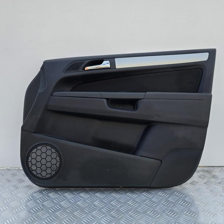 Fata usa interior dreapta fata Opel Zafira B Facelift 2008-2014 13223185