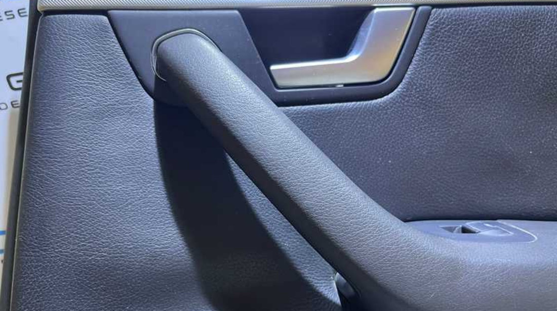 Fata Usa Interior Piele Bose Audi A4 B7 Avant Break 2005 - 2008 Cod 8E0867306