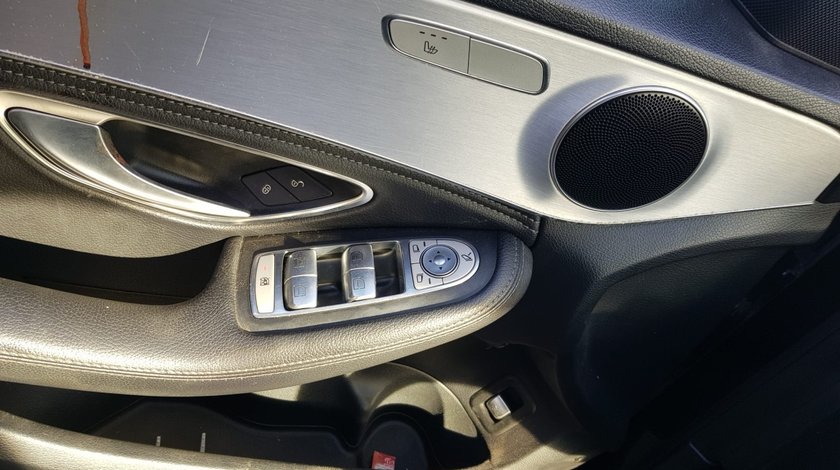 Fata usa interior spate dreapta Mercedes Benz C220 W205 2015 cod: A2057304601