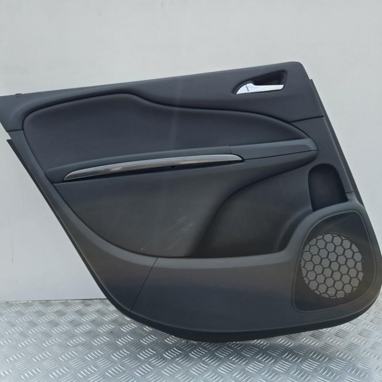 Fata usa interior stanga spate Opel Zafira C 2011-2016 13419635