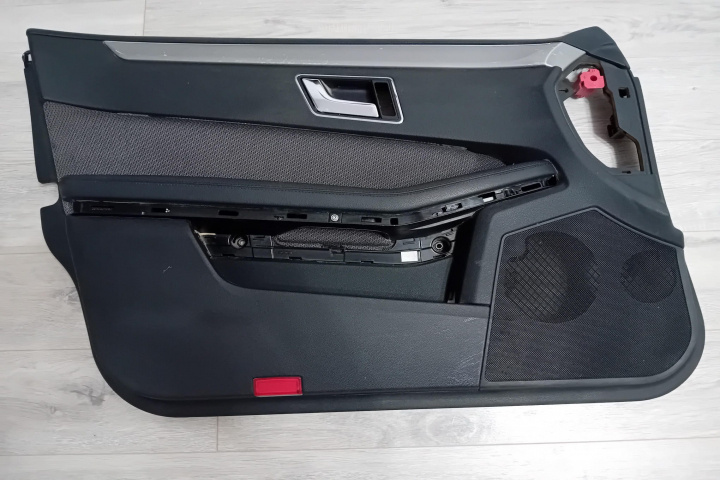 Fata usa /portiera stanga fata Cu Ornamente + Lumini Ambientale Mercedes-Benz E-Class W212 [2009 - 2013] wagon 5-usi