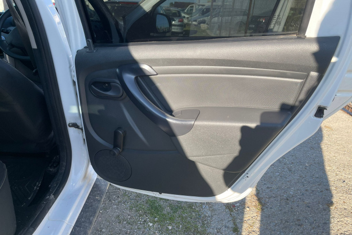 Fata usa spate dreapta Dacia Duster [facelift] [2013 - 2017] SUV 5-usi 1.6 MT (105 hp)