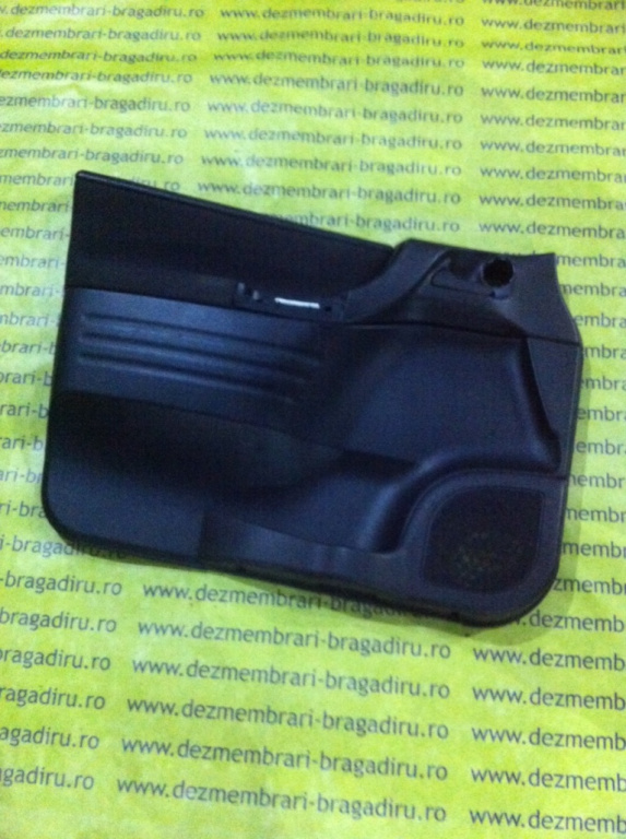 Fata usa stanga fata Opel Zafira A [facelift] [2003 - 2005] Minivan 5-usi 1.6 MT (101 hp) (F75_)