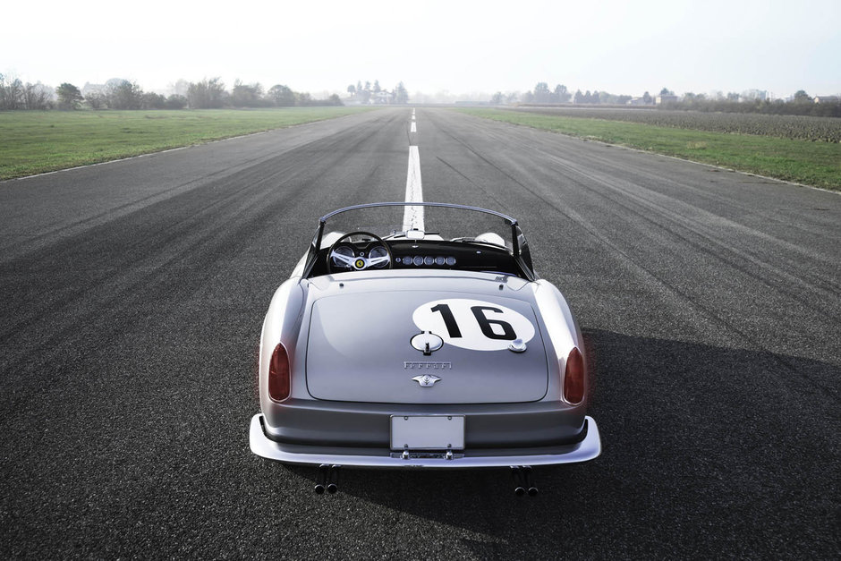 Ferrari 250 GT LWB California Spider Competizione by Scaglieti