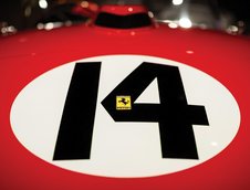 Ferrari 290 MM vandut la licitatie