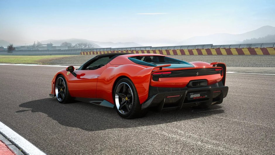 Ferrari 296 Speciale si Ferrari 296 Speciale A