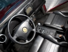 Ferrari 355 in Citroen 2CV