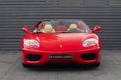Ferrari 360 cu 3.540 de kilometri la bord