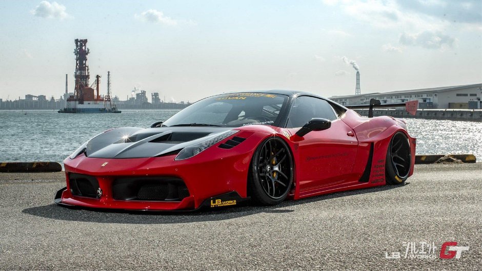 Ferrari 458 Italia de la Liberty Walk