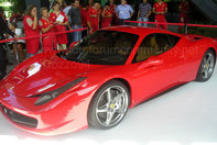 Ferrari 458 Italia: Primele imagini live!